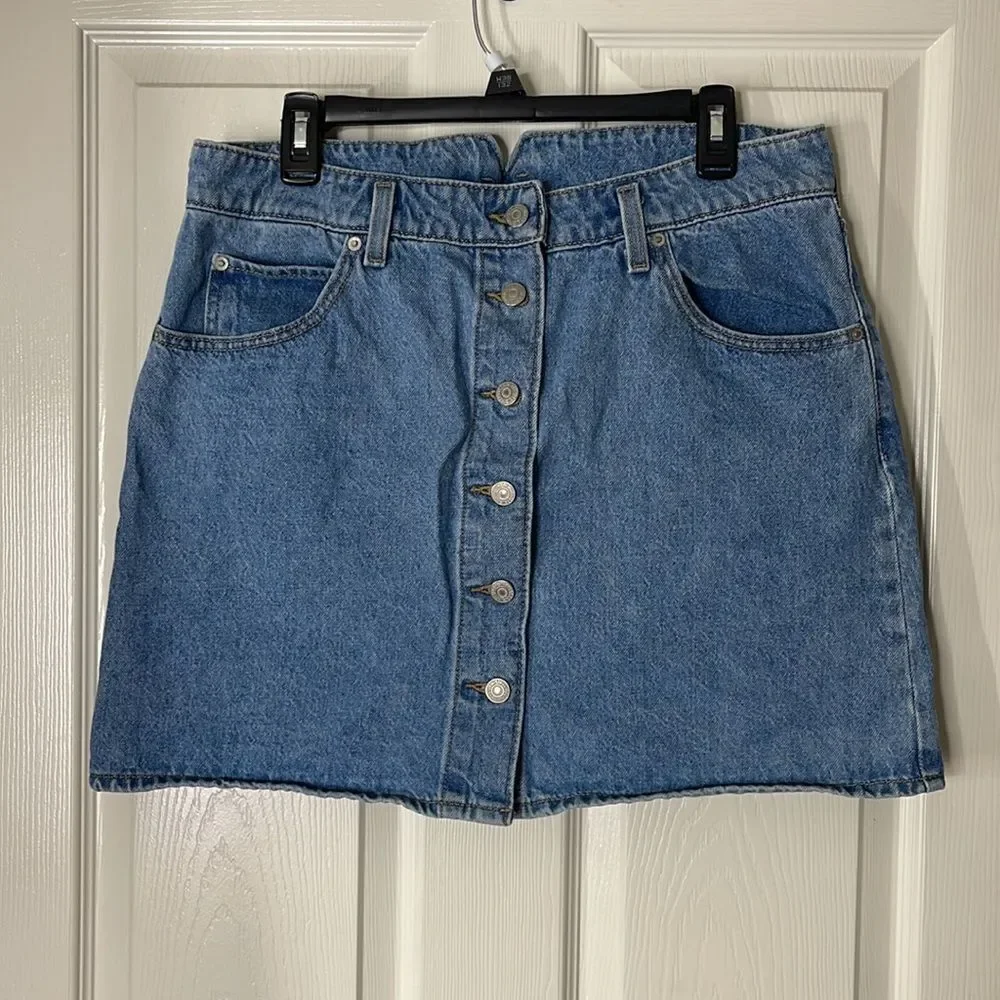 Levi’s Blue Denim Notch A-Line Front Button Down Mini Skirt-Size 32